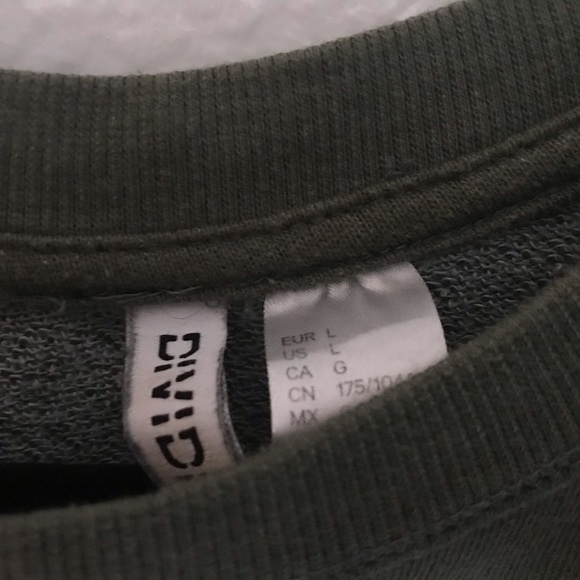 Olive green H&M pullover - Picture 3 of 3